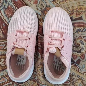Toddler girl New Balnce sneakers